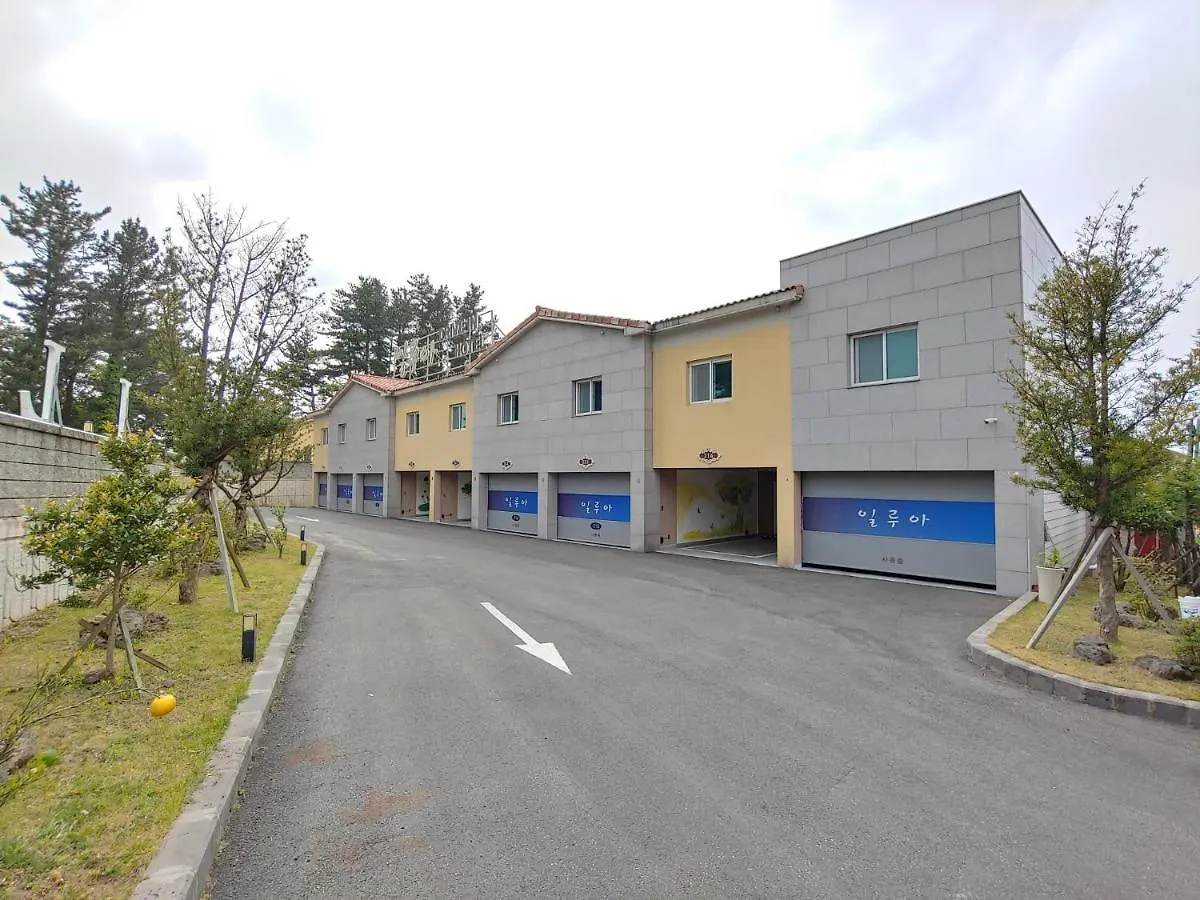 Jeju Irrua Hotel contacts